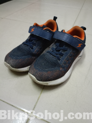 Used kids shoes